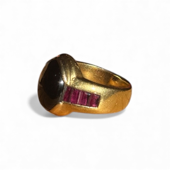 18K Yellow Gold Black Star Sapphire and Ruby Ring - Picture 3 of 5